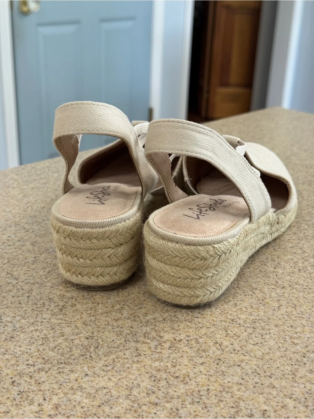 LifeStride Velocity 2.0 Katrina Espadrille Almond Beige Canvas Wedge Shoe 10 New